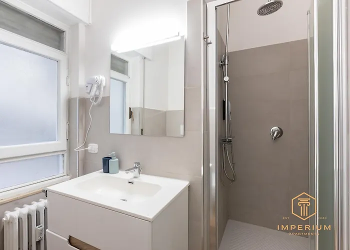 Pensjonat Imperium Garbatella - 2 Bedrooms With Private Bathroom, Terrace, 800mt To Metro Rzym